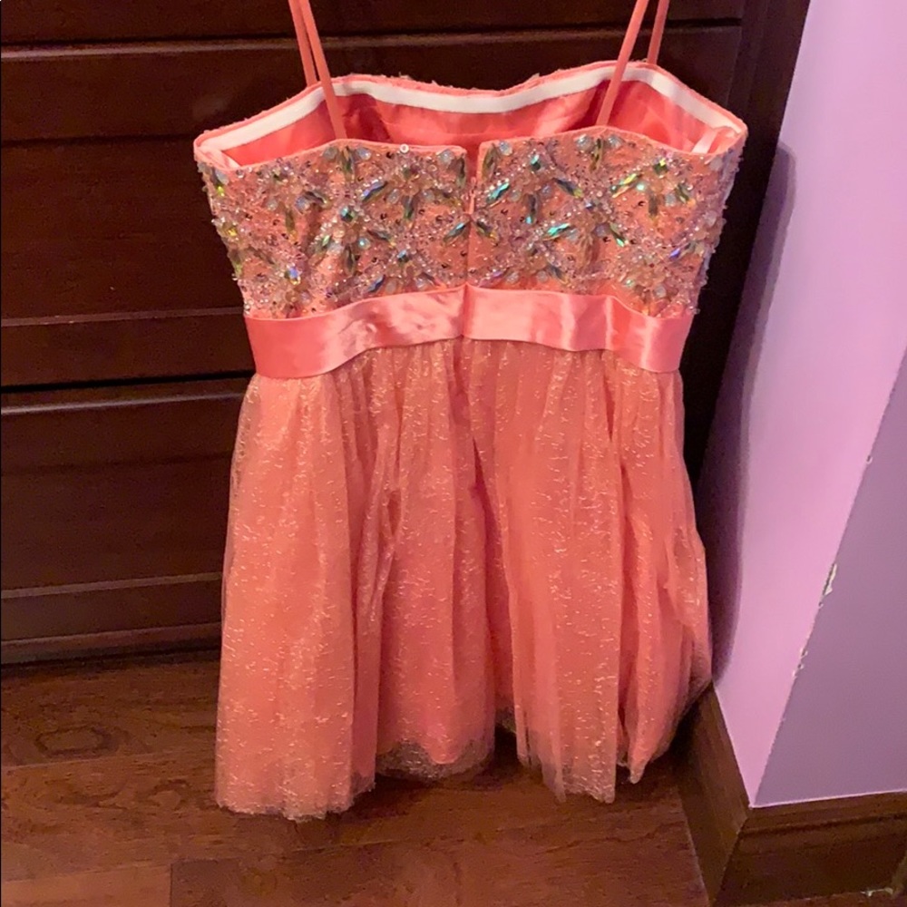 Prom dress - Picture 2 of 2